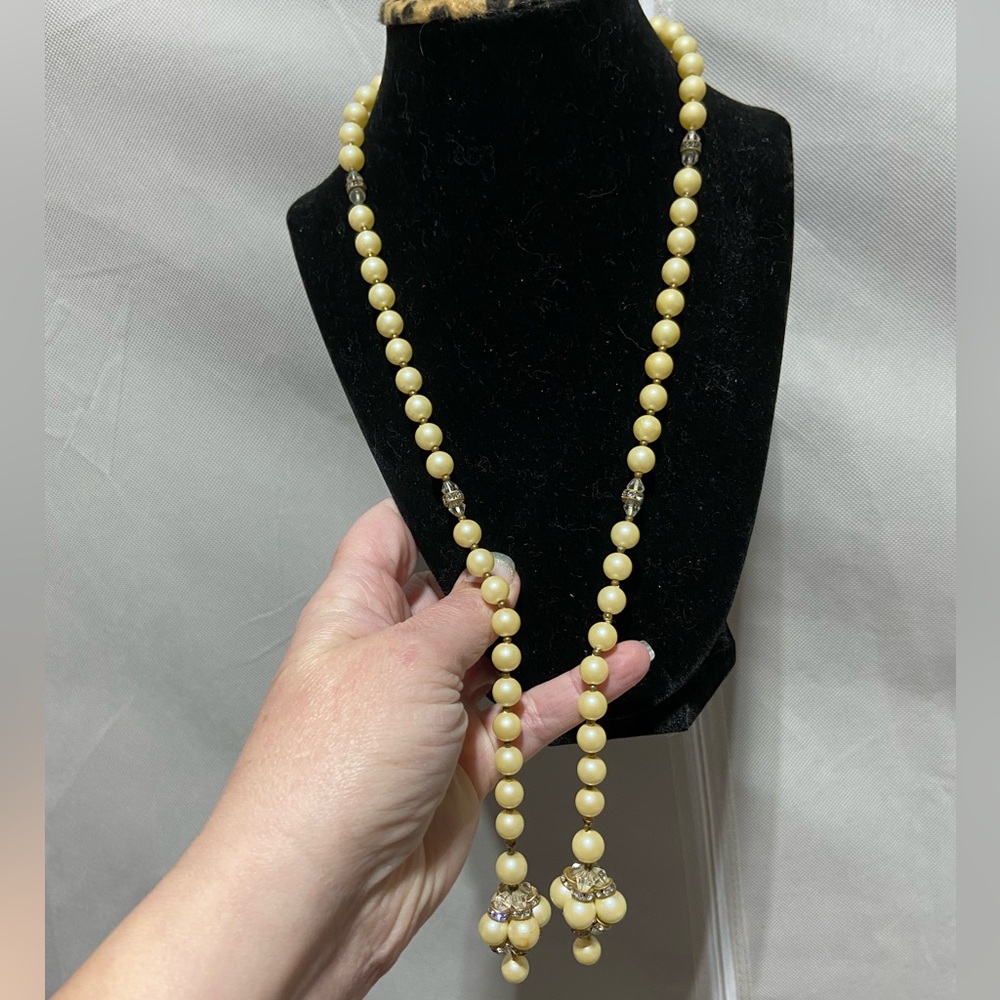 Vintage Cream Faux Pearl Open End Necklace Tassels